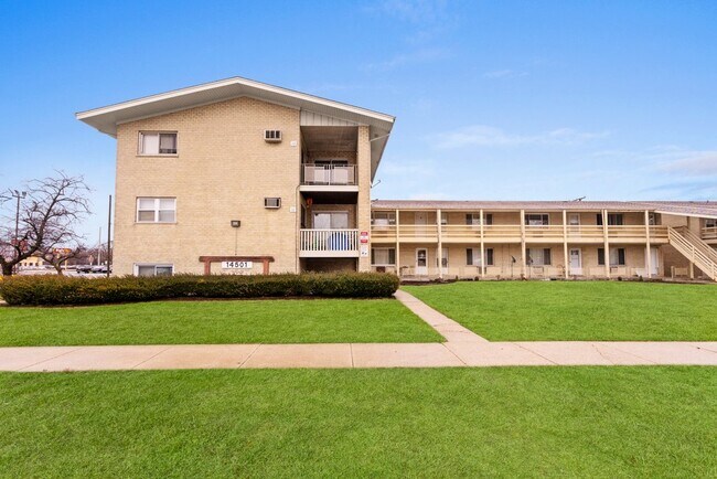Building Photo - 14501 Keystone Ave