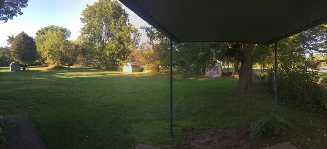 Building Photo - 515 Hillcrest Rd