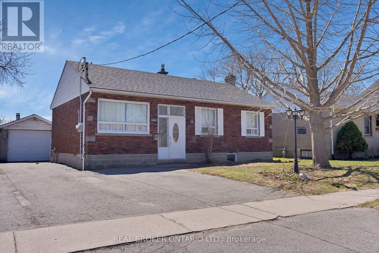 Primary Photo - 87 Wellington Ave W