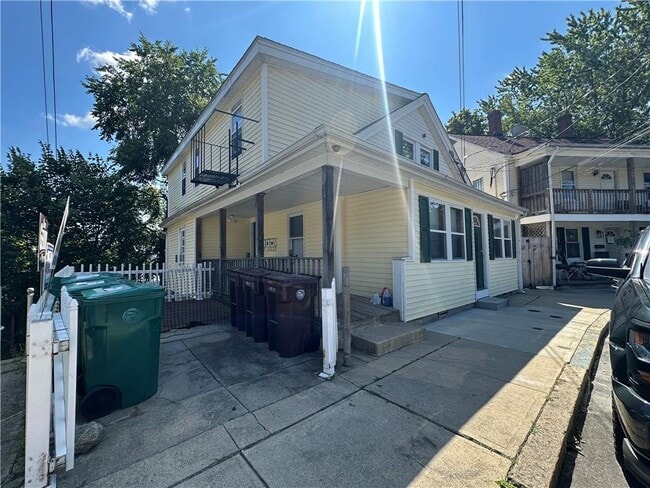 Building Photo - 177 Boyden St