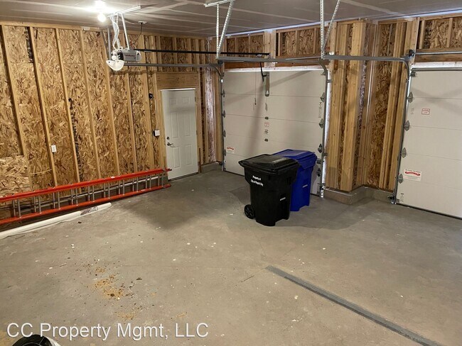 Building Photo - 4 br, 3 bath House - 4744 Pahlmeyer Dr