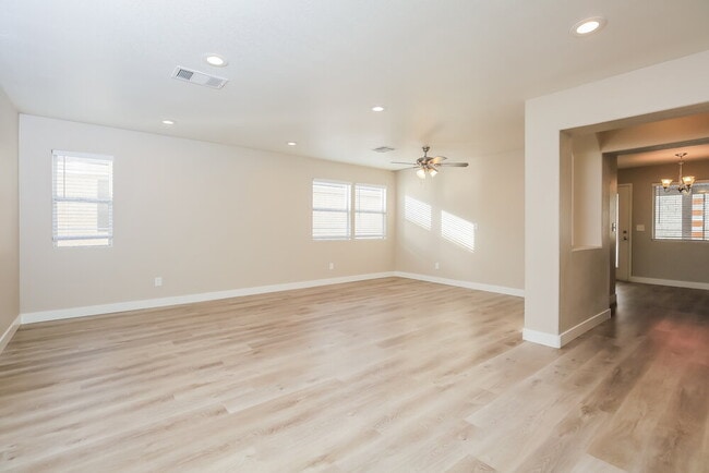 Foto del edificio - 4375 Coyote Crest Ct