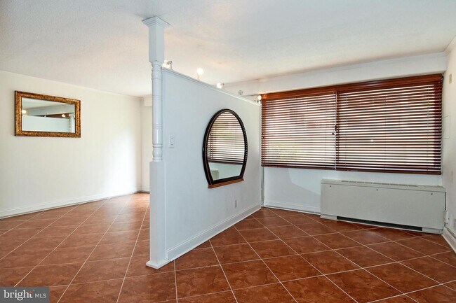 Building Photo - 5500 Friendship Blvd