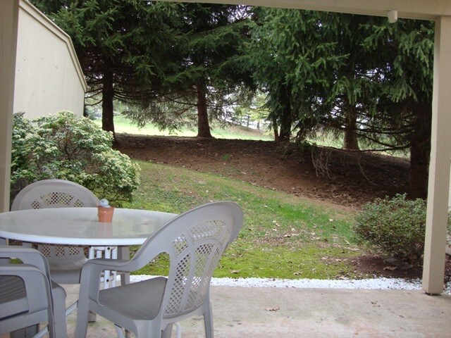 Building Photo - 15 Muirfield Dr
