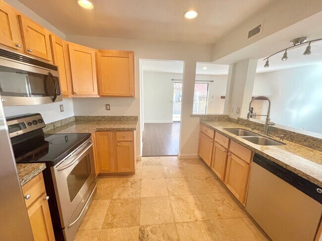 Foto del edificio - 4777 Cedar Springs Rd