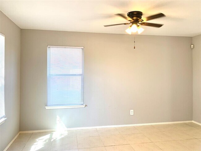 Foto del edificio - 7107 Mountain Dale Ct