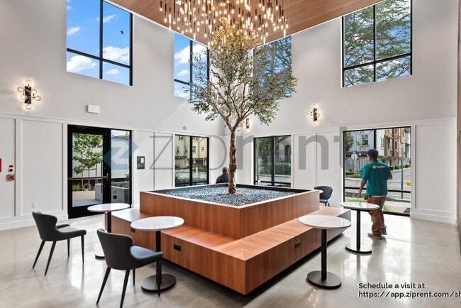 Building Photo - 308 Torrey Pine Terrace