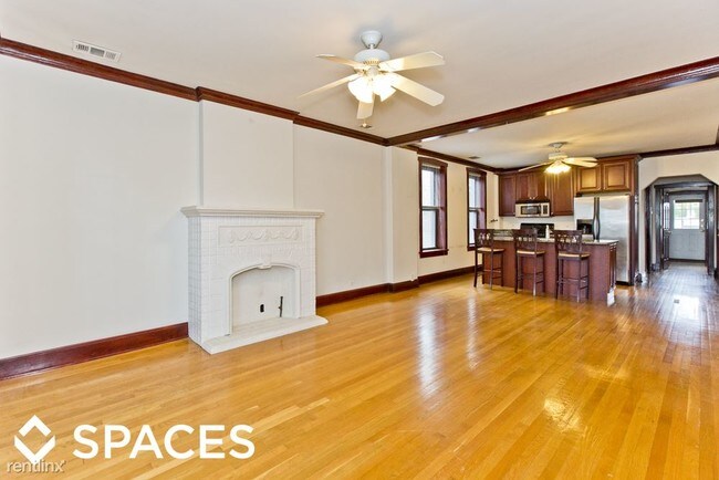 Foto del edificio - 2236 N Kenmore Ave