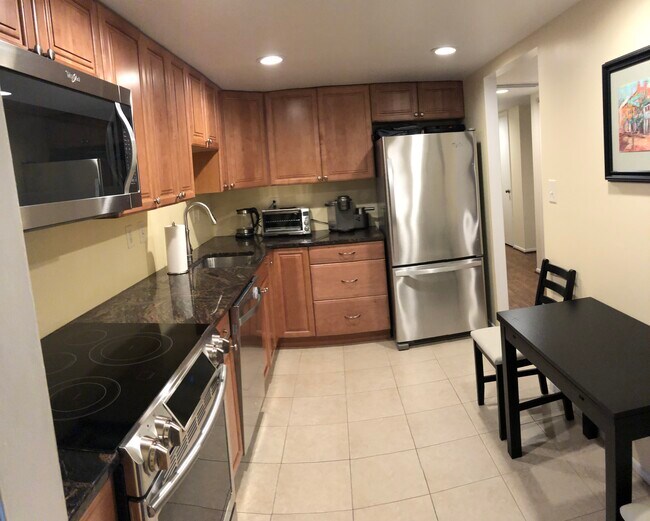 Kitchen - 1600 Prince St
