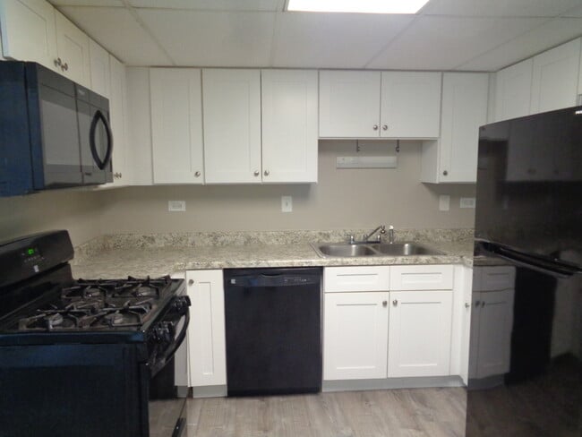 Building Photo - 12026 S Kildare Ave