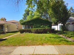 Building Photo - 9924 N Crawford Ave
