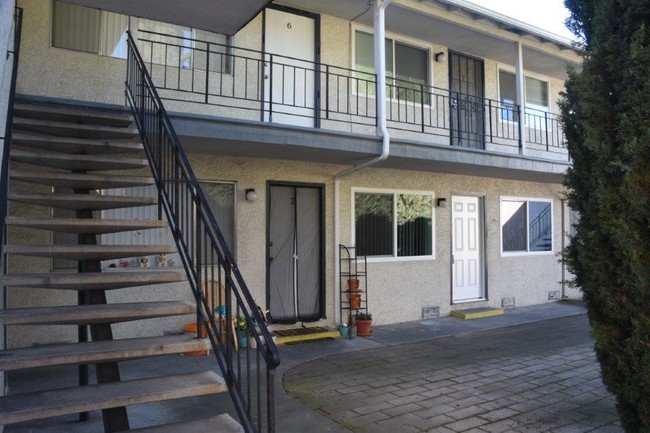 Building Photo - 1207 Leigh Avenue