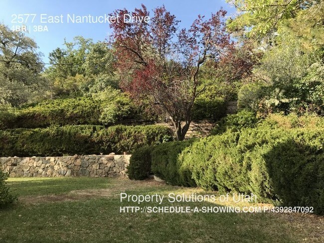 Building Photo - 2577 E Nantucket Dr