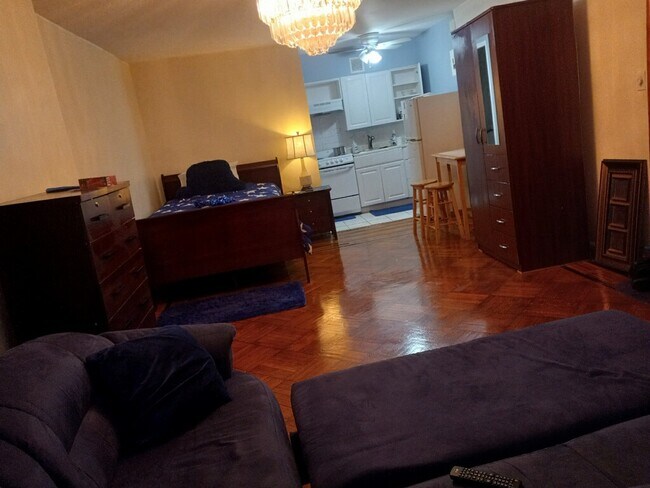 Foto del edificio - 122 Linden Blvd