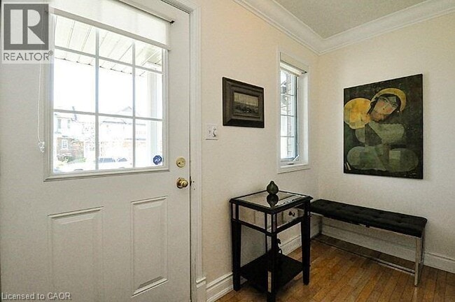 Building Photo - 573 Wild Iris Ave