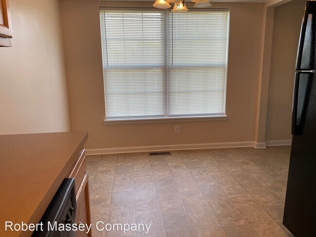 Foto del edificio - 2 br, 2.5 bath House - 12812 Lost Hill Walk