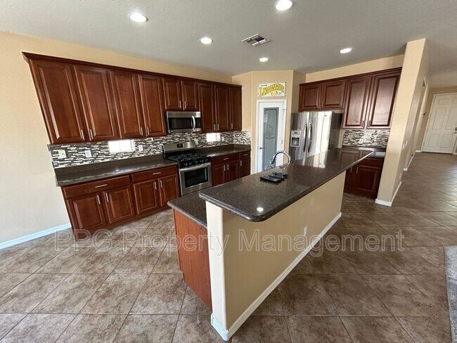 Foto del edificio - 4269 N 157th Ave