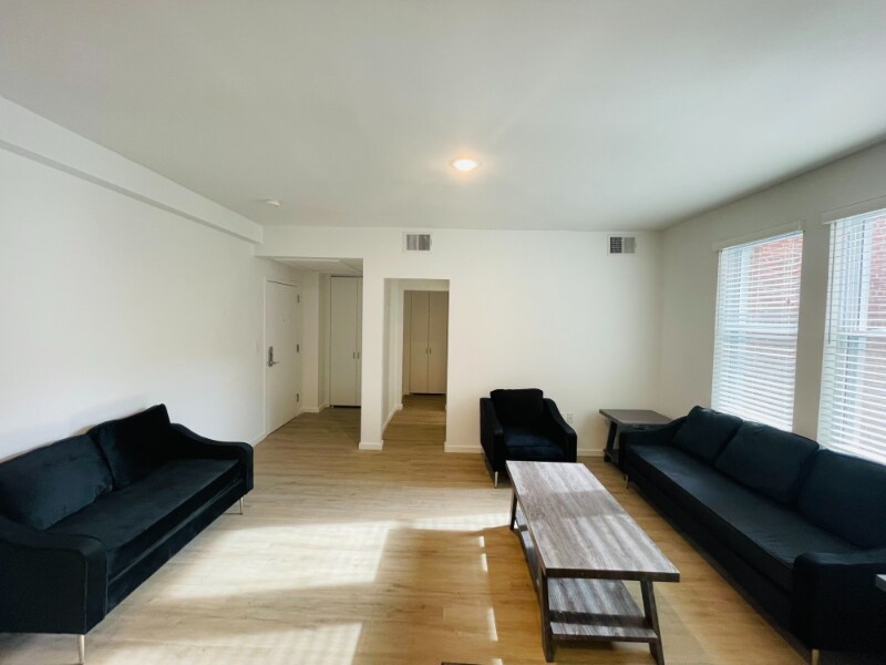 Primary Photo - 2517 Mozart Pl NW