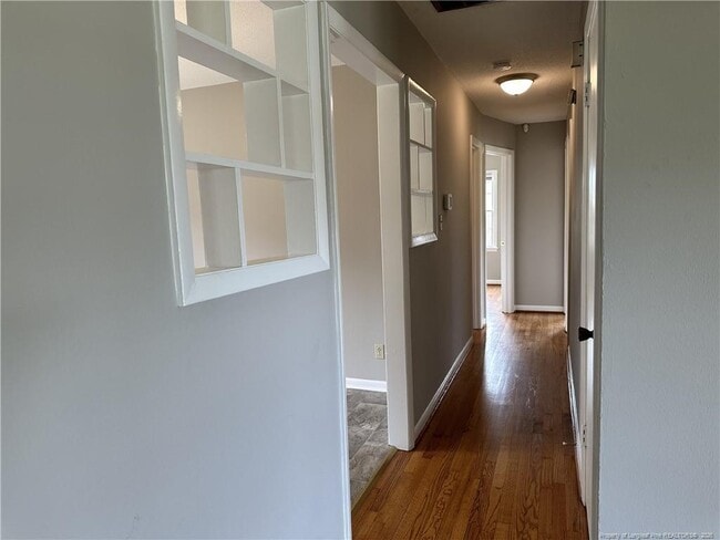 Foto del edificio - 5622 Carson Dr