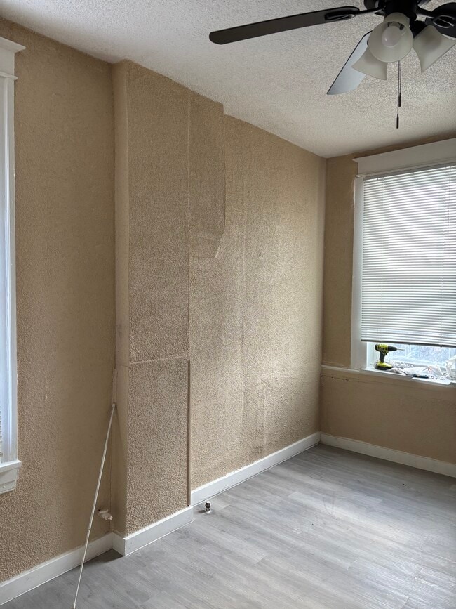 Building Photo - 3844 Lee Ave