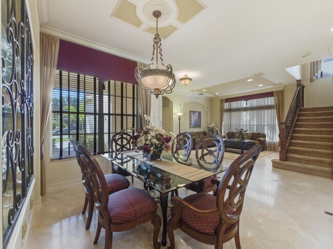 Building Photo - 8859 Hidden Acres Dr