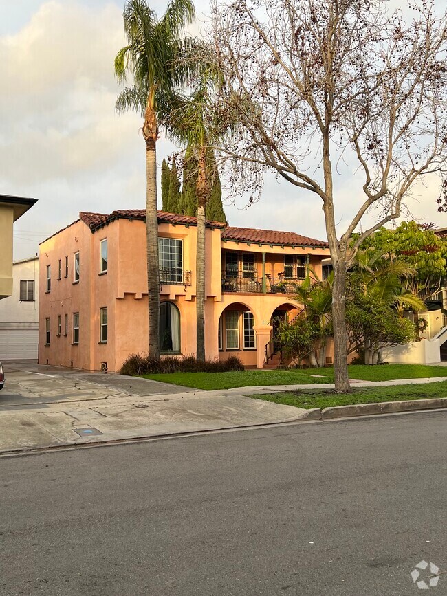 Apartments under 2,000 in West Hollywood CA 278 Rentals Page 4