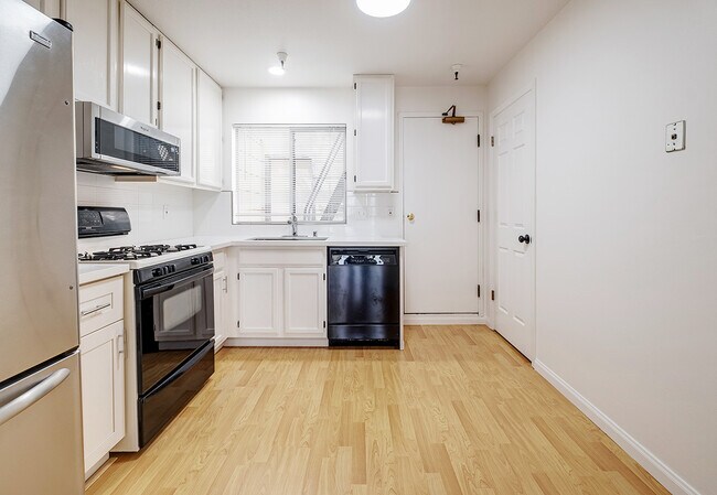 Foto del edificio - 479 24th Ave