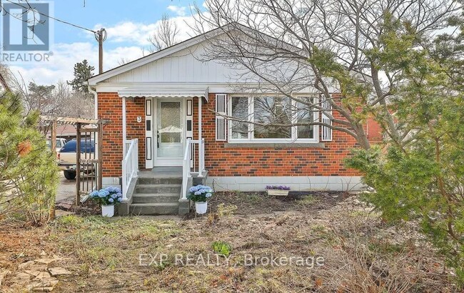 Building Photo - 3 Merryfield Dr