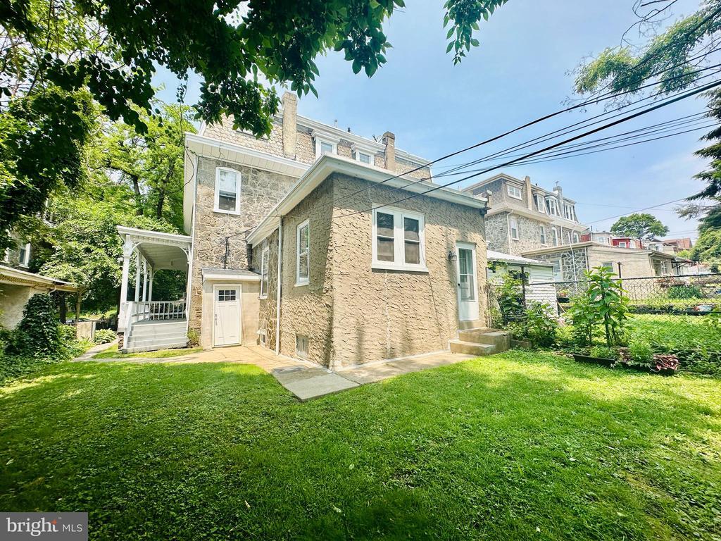 Foto principal - 146 Sumac St