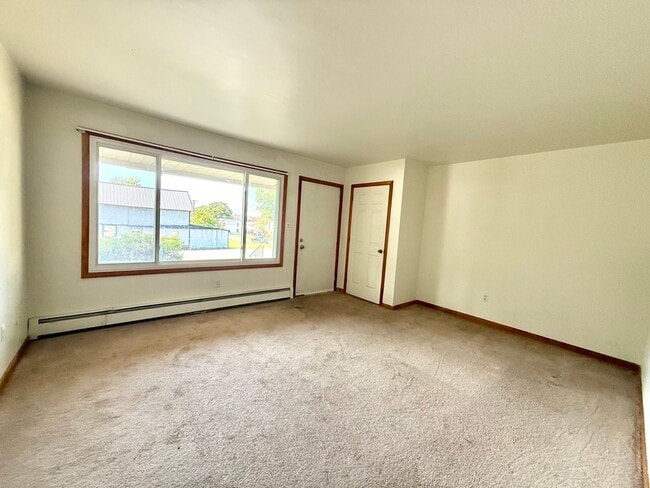 Foto del edificio - 239 N Plum St