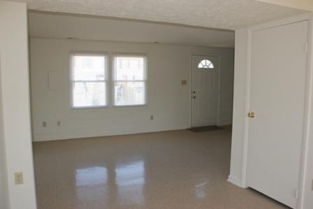 Building Photo - 115 Mallard Ct