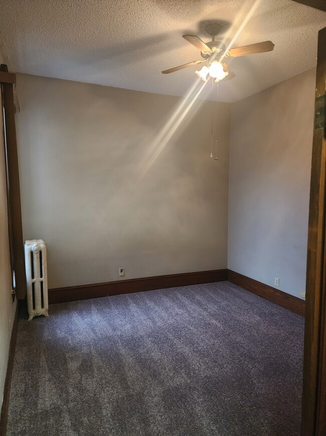 Building Photo - 1363 Iowa St