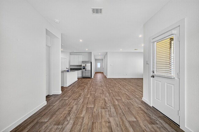 Foto del edificio - 4415 Russet Elm Ln