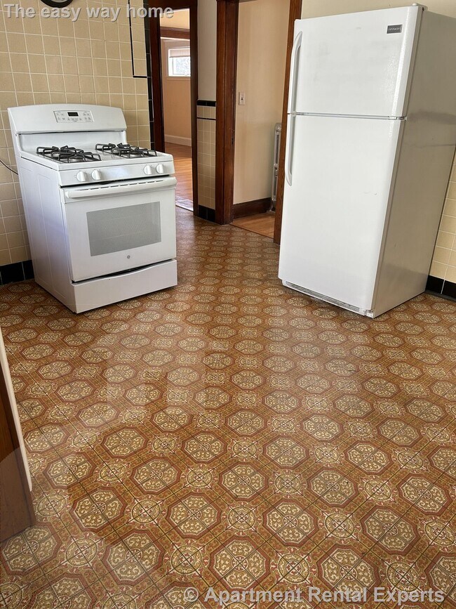 Building Photo - Somerville/Winter Hill 2 Bedroom