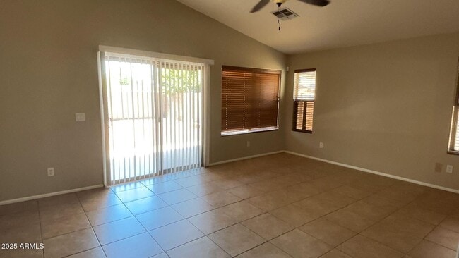 Foto del edificio - 8036 N 56th Ln