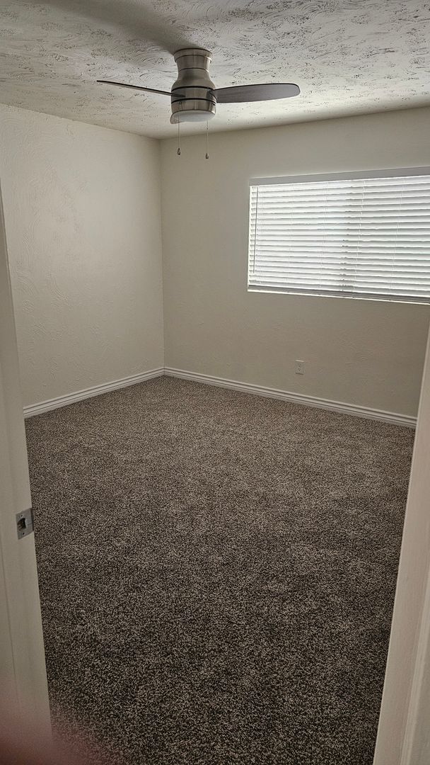 Building Photo - $3,300 - 2 Bed / 1 Bath Home in Fletcher H...