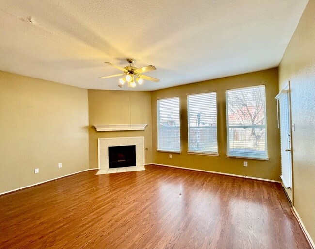 Foto del edificio - House for Lease in McKinney