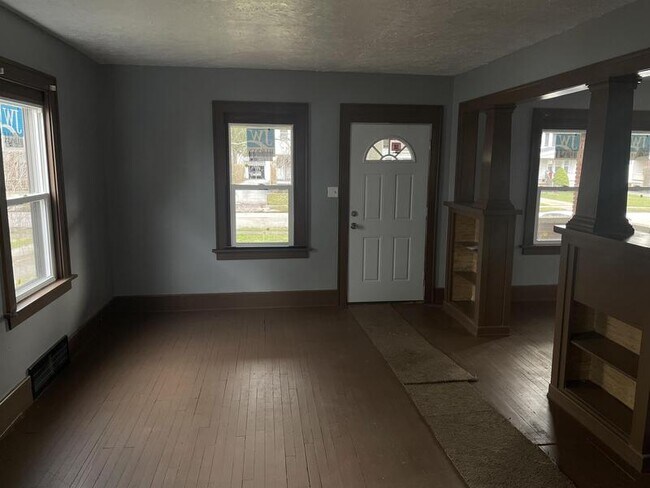 Foto del edificio - 3874 W 157th St