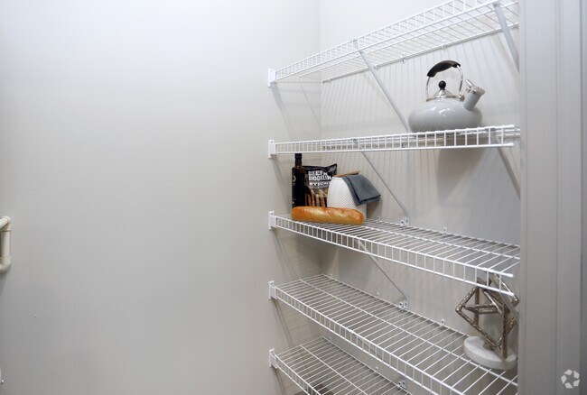 Despensa/1 habitación, 1 baño - 692 pies cuadrados - River House