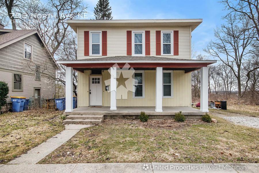 Primary Photo - 763 N Ave NE