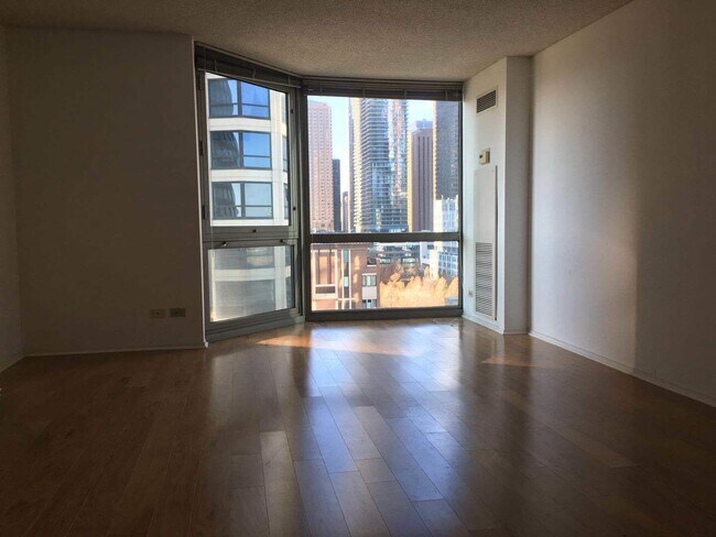 Foto del edificio - 195 N Harbor Dr