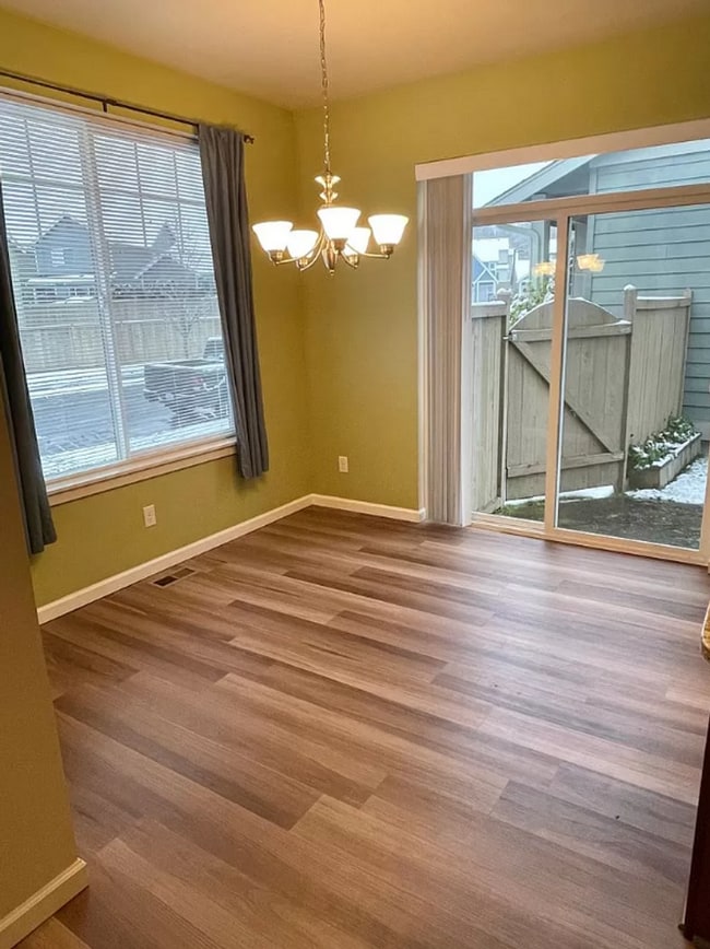 Building Photo - Fantastic 3 Bedroom 2.5 Bath Home in Cordata!