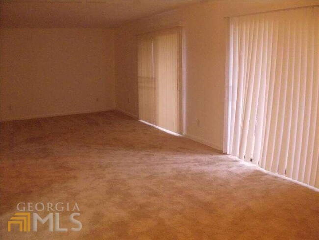 Foto del edificio - 728 Hanover Ln SE