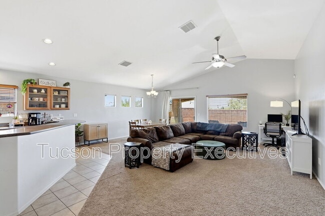 Building Photo - 11655 W Stone Hearth St