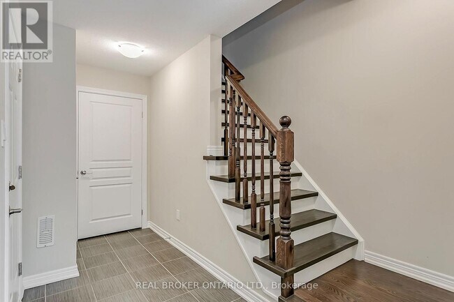 Building Photo - 3102 Cornell Cmn