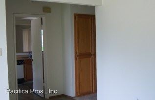 Building Photo - 6613 Misty Creek Dr