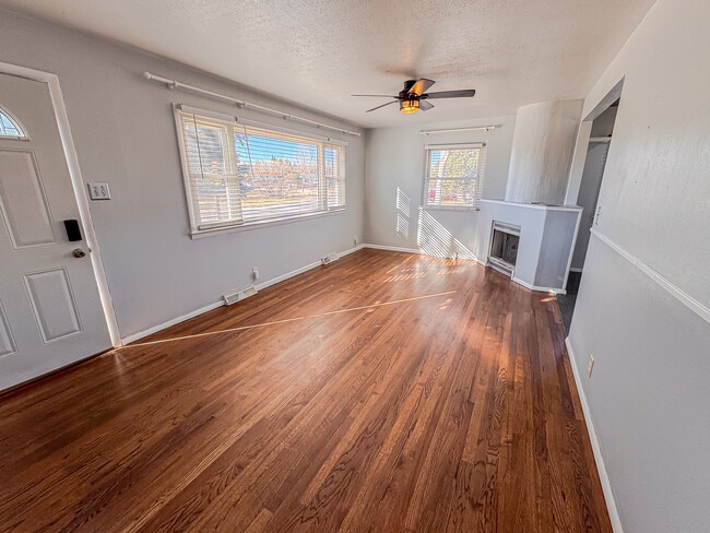 Building Photo - 702 Melton St