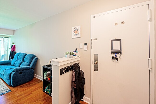 Foto del edificio - 2052 Royal Fern Ct
