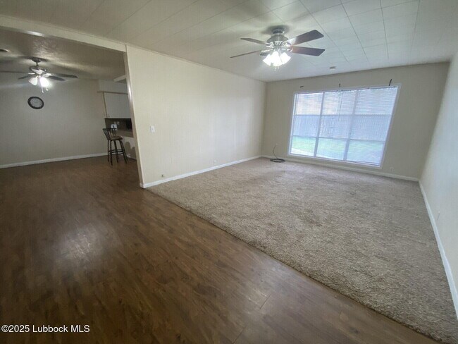 Foto del edificio - 4421 49th St