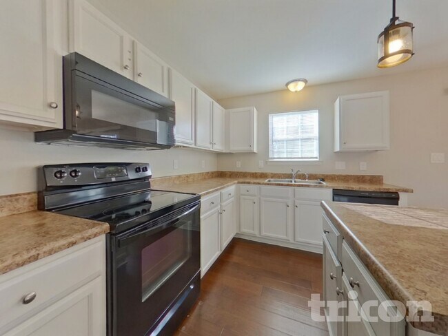 Building Photo - 4936 Broad Leaf Ct